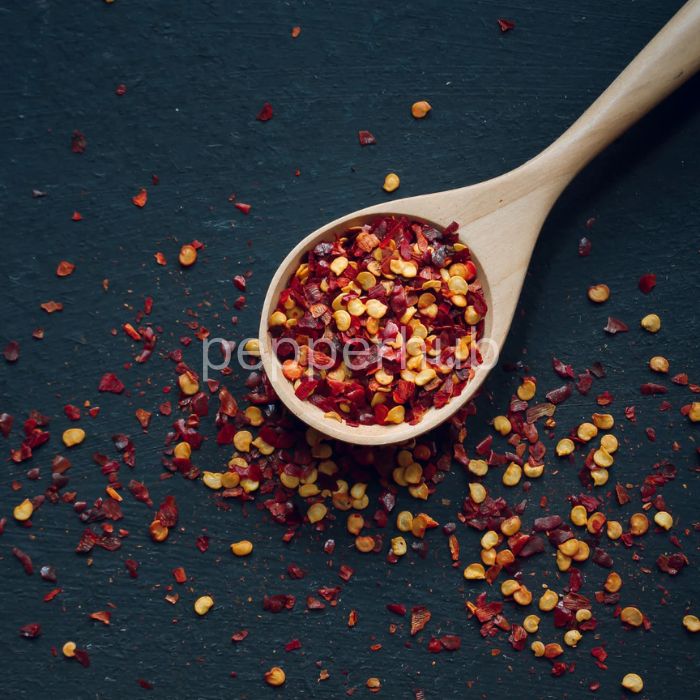 Buy Fresh Organic Red Kashmri Chilli Flakes (100gm) - Image 2